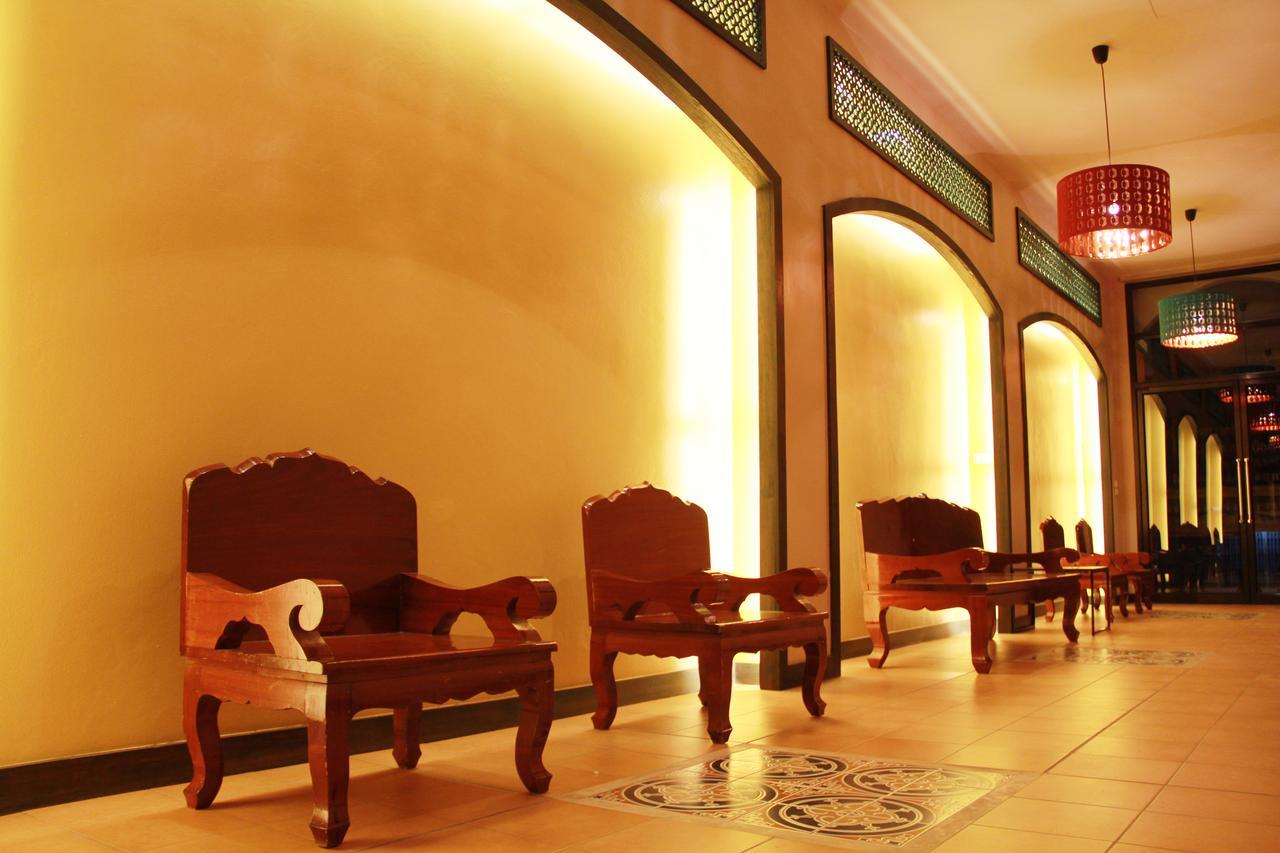 Mulberry House Hotel Pak Thong Chai Exterior photo